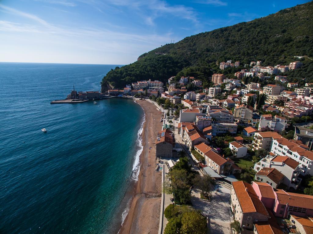 De Lux Apartments Petrovac 外观 照片