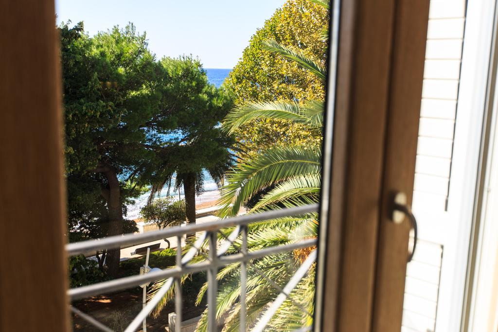 De Lux Apartments Petrovac 外观 照片