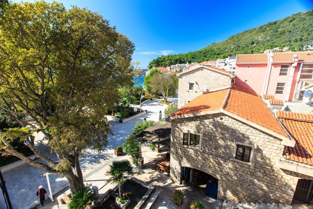 De Lux Apartments Petrovac 外观 照片