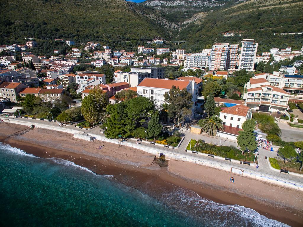 De Lux Apartments Petrovac 外观 照片