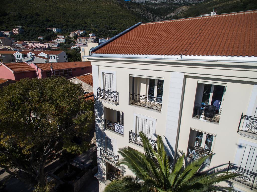 De Lux Apartments Petrovac 外观 照片
