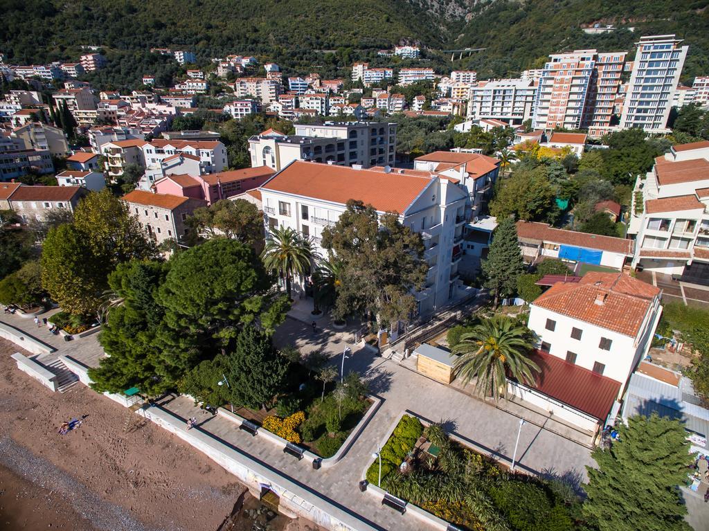 De Lux Apartments Petrovac 外观 照片