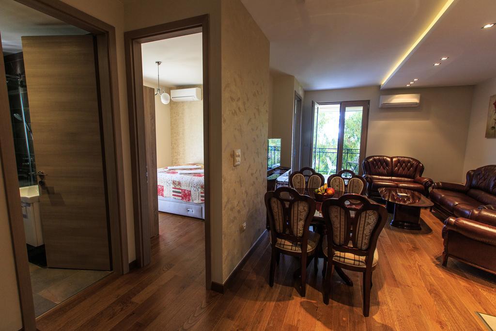 De Lux Apartments Petrovac 外观 照片
