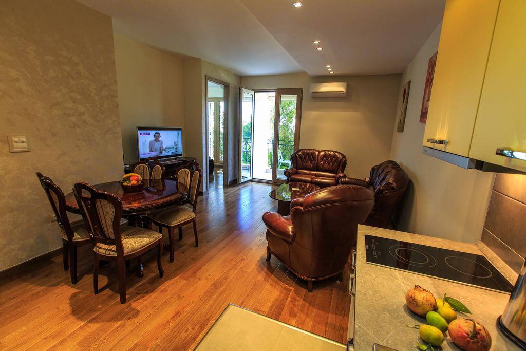 De Lux Apartments Petrovac 外观 照片