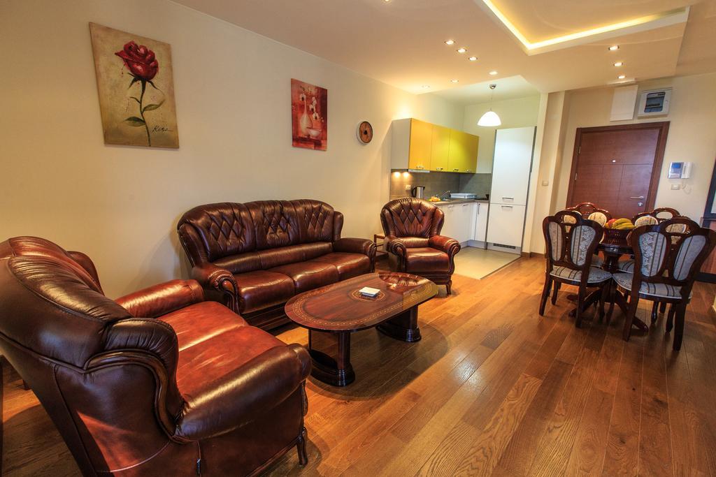 De Lux Apartments Petrovac 外观 照片